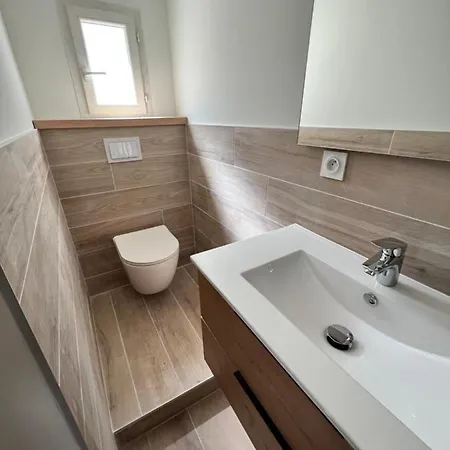 Studio Indépendant à 300m De La Plage *